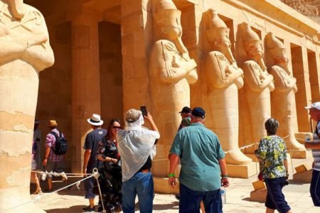 Uncover Royal Secrets: Valley of the Queens Private Day Tour